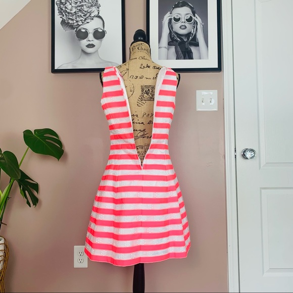 Lilly Pulitzer dress - Picture 5 of 10